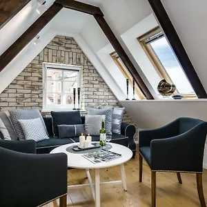 Elite Old Town Straganiarska Apartment