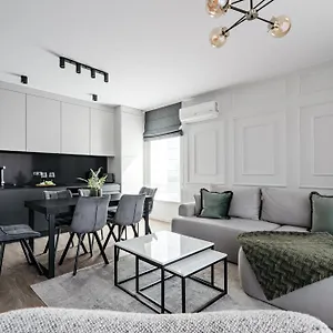 Scala 60g Center Premium By Lion Apartment